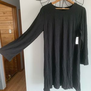Old Navy Large Black swing tshirt dress NWT